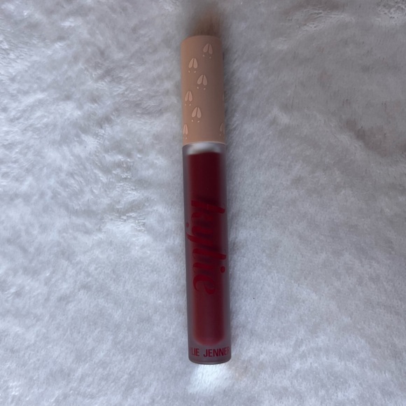 Kylie Cosmetics Matte Liquid Lipstick - Picture 2 of 6